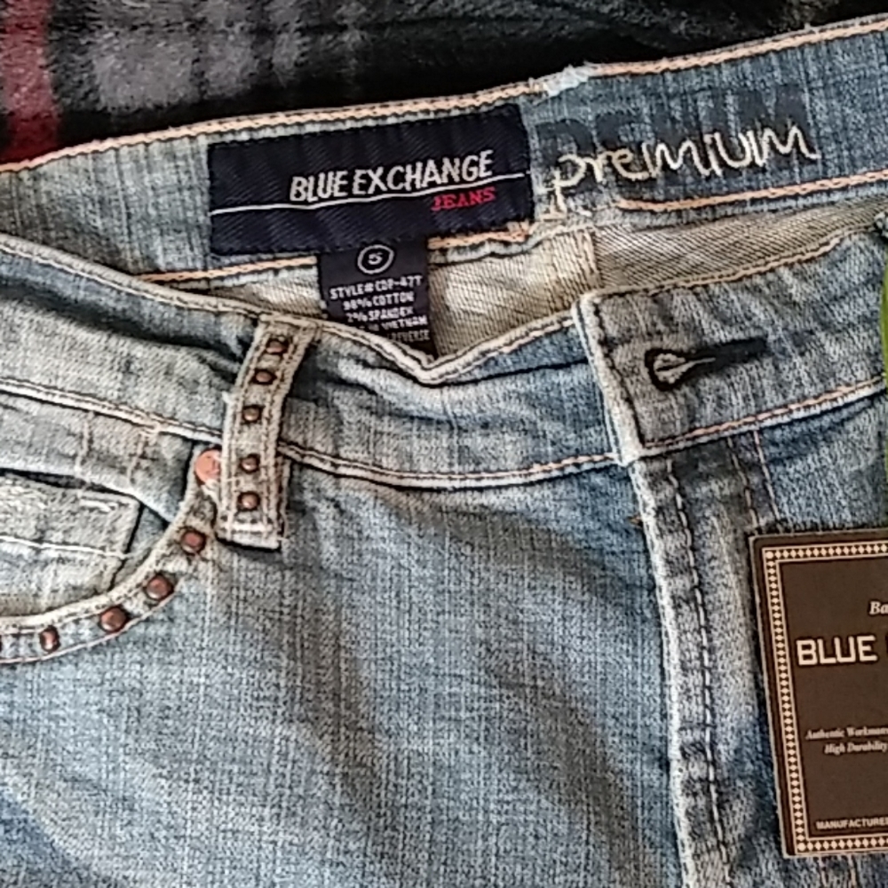Jean Bundle - Picture 2 of 4